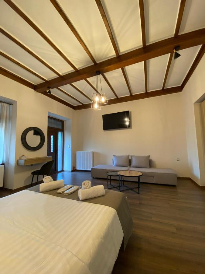 11 Luxury Apartment