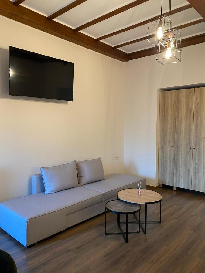 11 Luxury * Metsovo