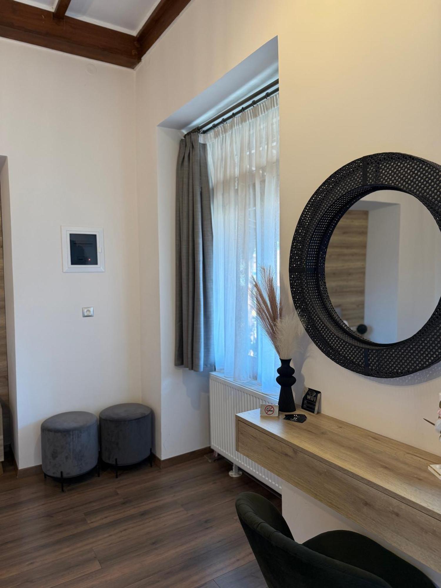 11 Luxury * Metsovo